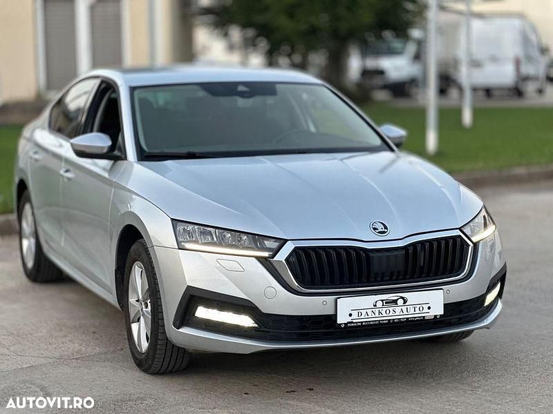 Culoareargint Utilizat 2021 Skoda Octavia Style Berlinǎ | 17.750 EUR (Preț OK) - Imagine 1/4