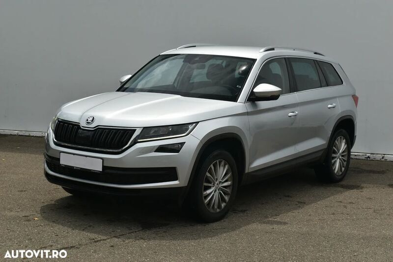 Gri Utilizat 2019 Skoda Kodiaq Style SUV | 18.500 EUR (Preț bun) - Imagine 1/2