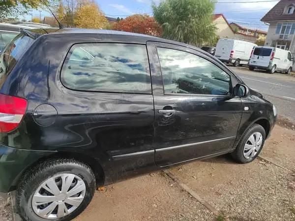 Second-hand VW Fox 80 CP (58 kW) 2008 Negru Hatchback