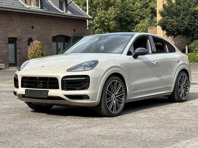 Utilizat 2023 Porsche Cayenne GTS SUV | 127.284 EUR (Scump) - Imagine 1/1