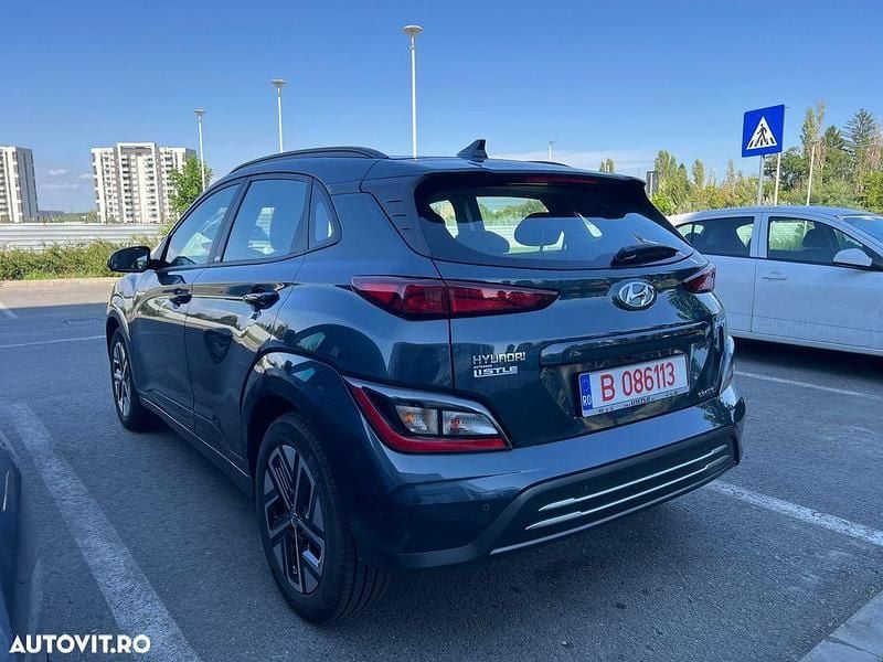 Second-hand Hyundai Kona Style 150 kW (204 CP) 2022 Culoarealbastru SUV