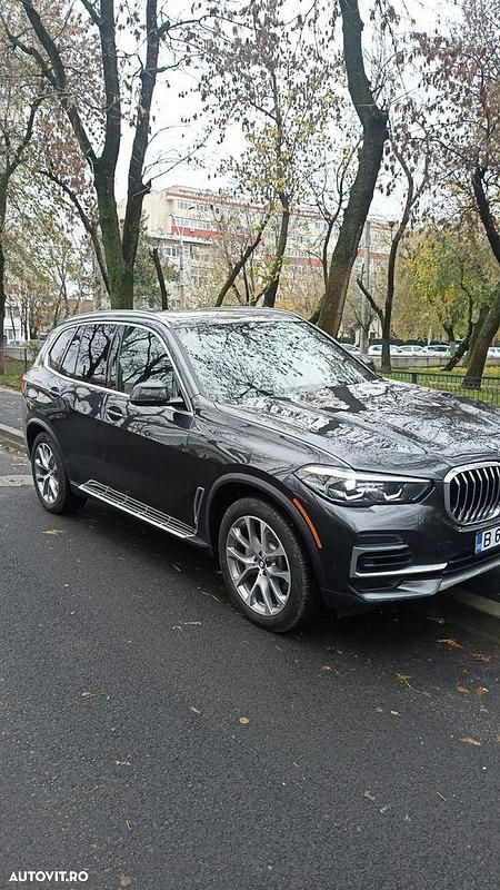 Culoarenegru Utilizat 2022 BMW X5 Comfort Edition SUV | 51.900 EUR (Super Preț) - Imagine 1/4