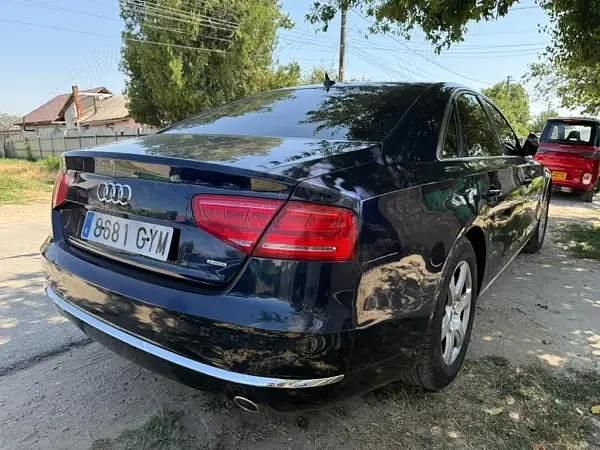 Albastru Second-hand 2011 Audi A8 Berlinǎ | 10.000 EUR - Imagine 1/4