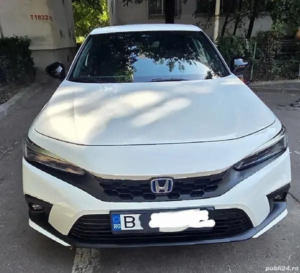Alb Utilizat 2023 Honda Civic Sport Berlinǎ | 28.000 EUR (Super Preț) - Imagine 1/4