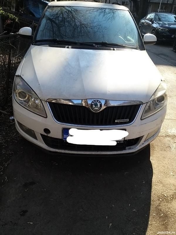 Utilizat 2012 Skoda Fabia GreenLine Hatchback | 1.250 EUR - Imagine 1/4