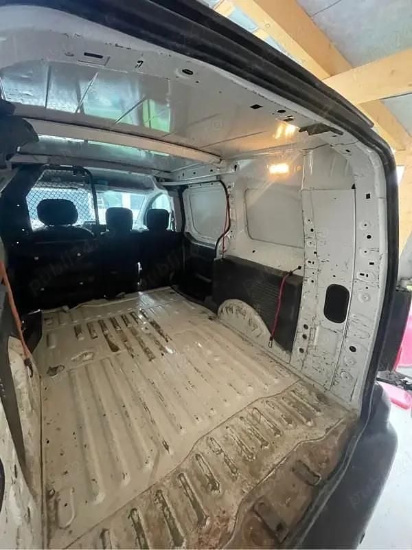 Second-hand Citroën Berlingo 99 CP (72 kW) 2018 Monovolum