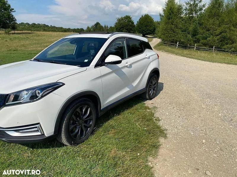 Culoarealb Utilizat 2022 DFSK Seres 3 SUV | 20.400 EUR - Imagine 1/4