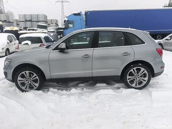 Second-hand Audi Q5 166 CP (122 kW) 2011 Gri SUV