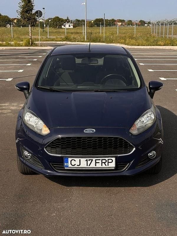 Second-hand Ford Fiesta Celebration 80 CP (58 kW) 2016 Culoarealbastru Hatchback
