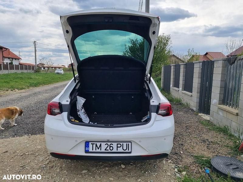 Culoarealb Utilizat 2019 Opel Insignia Innovation Berlinǎ | 14.000 EUR (Preț OK) - Imagine 1/4