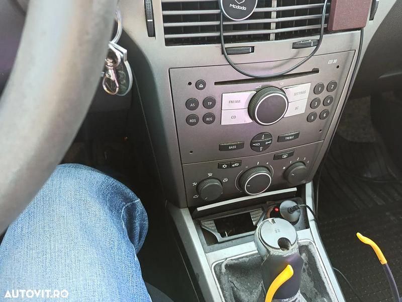 Culoaregri Utilizat 2006 Opel Astra Enjoy Break | 2.450 EUR (Puțin scump) - Imagine 1/4