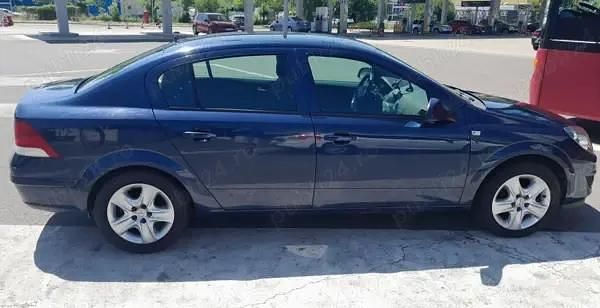 Utilizat 2011 Opel Astra Berlinǎ | 3.400 EUR (Preț OK) - Imagine 1/4