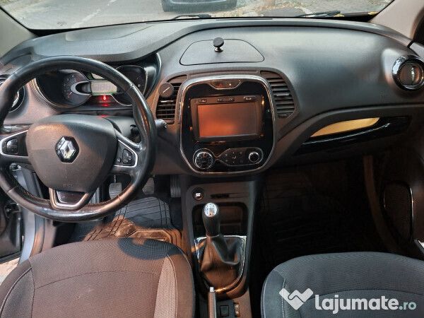 Second-hand Renault Captur 90 CP (66 kW) 2017 Gri SUV