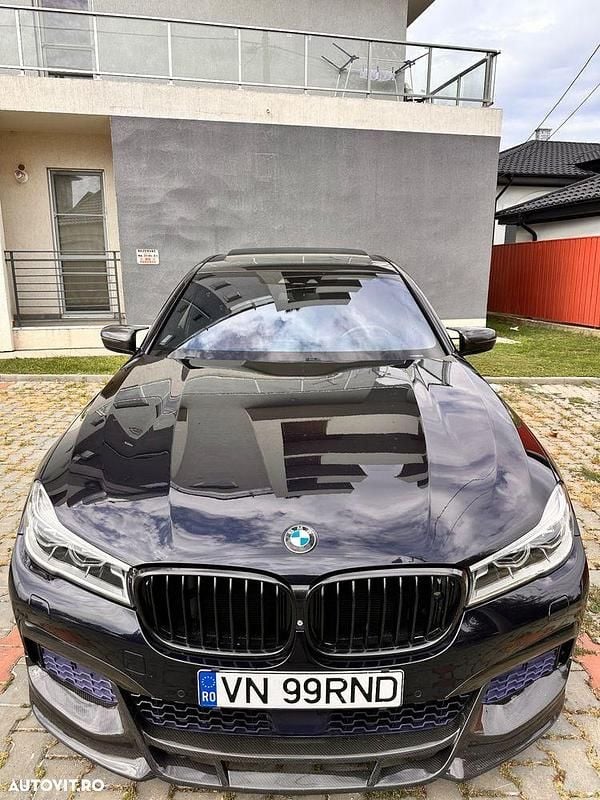 Culoarenegru Utilizat 2016 BMW 730L Comfort Edition Berlinǎ | 33.000 EUR (Scump) - Imagine 1/4