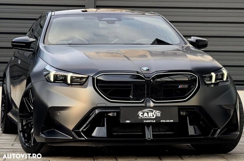 Gri Nouă 2025 BMW M5 Berlinǎ | 145.180 EUR - Imagine 1/4