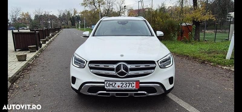 Culoarealb Utilizat 2020 Mercedes GLC220 SUV | 26.200 EUR (Preț bun) - Imagine 1/4