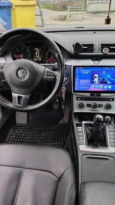 Second-hand VW Passat 105 CP (77 kW) 2012