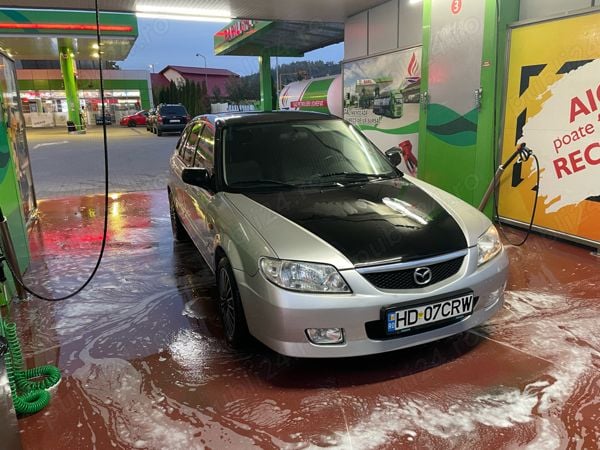 Utilizat 2001 Mazda 323 Hatchback | 600 EUR - Imagine 1/4