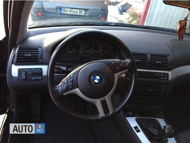 Second-hand BMW 320 Sport Line 150 CP (110 kW) 2001 Albastru Break