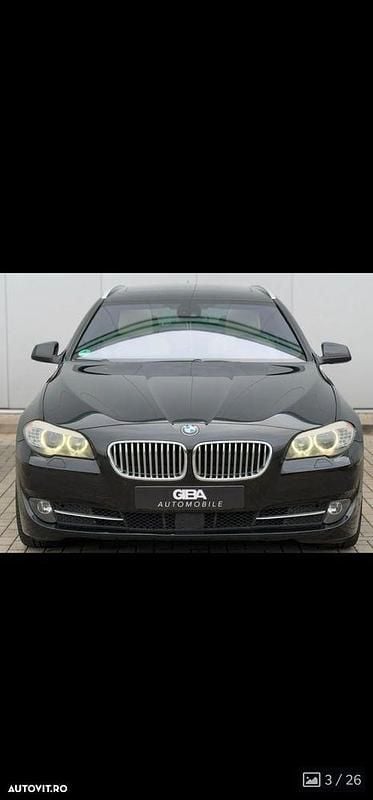 Culoarenegru Utilizat 2011 BMW 530 Break | 9.500 EUR (Preț bun) - Imagine 1/4