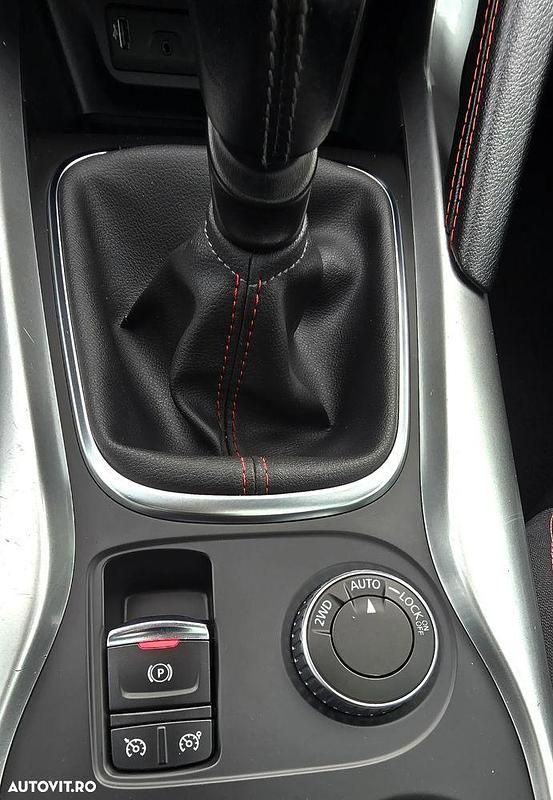 Culoarenegru Utilizat 2017 Renault Kadjar Bose Edition SUV | 11.999 EUR (Puțin scump) - Imagine 1/4