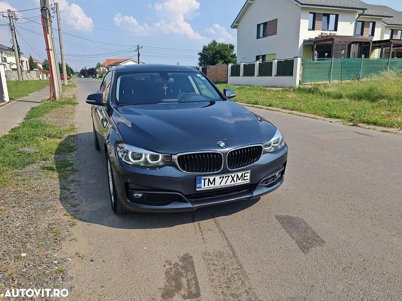 Second-hand BMW 318 150 CP (110 kW) 2018 Culoaregri Monovolum