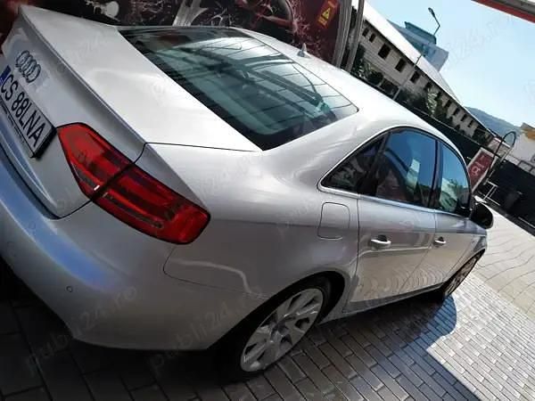 Gri Utilizat 2009 Audi A4 S-Line Berlinǎ | 8.000 EUR (Scump) - Imagine 1/4