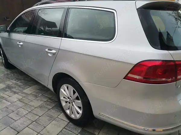 Second-hand VW Passat 105 CP (77 kW) 2012 Gri Break