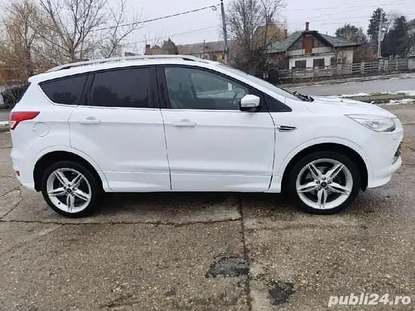 Second-hand Ford Kuga Titanium 200 CP (147 kW) 2016 Alb SUV