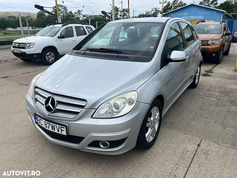 Culoaregri Utilizat 2010 Mercedes B180 Monovolum | 4.200 EUR (Preț OK) - Imagine 1/4