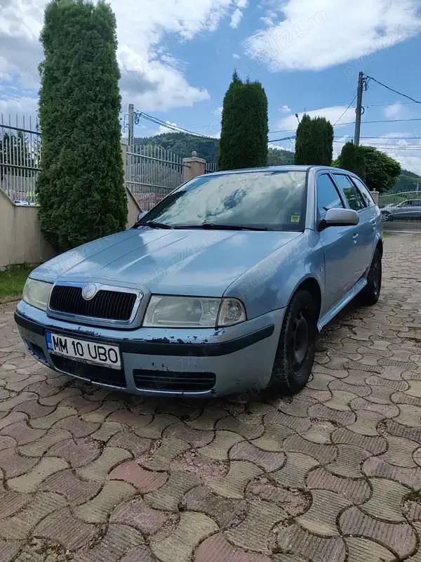 Gri Utilizat 2004 Skoda Octavia Break | 950 EUR (Preț bun) - Imagine 1/4