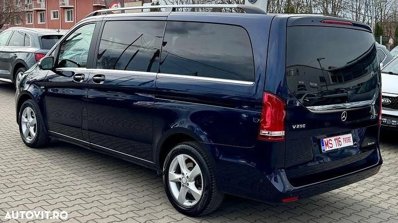 Second-hand Mercedes V250 Avantgarde Edition 190 CP (139 kW) 2015 Culoarealbastru Monovolum