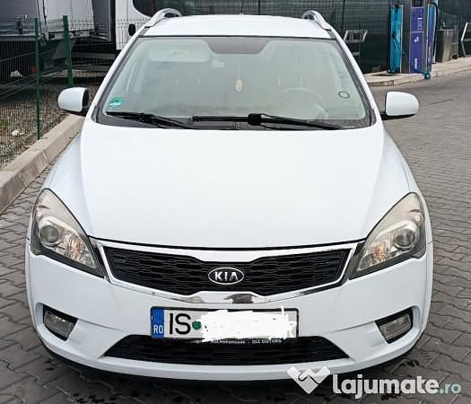 Alb Utilizat 2010 Kia Ceed Sportswagon Break | 2.100 EUR (Super Preț) - Imagine 1/4