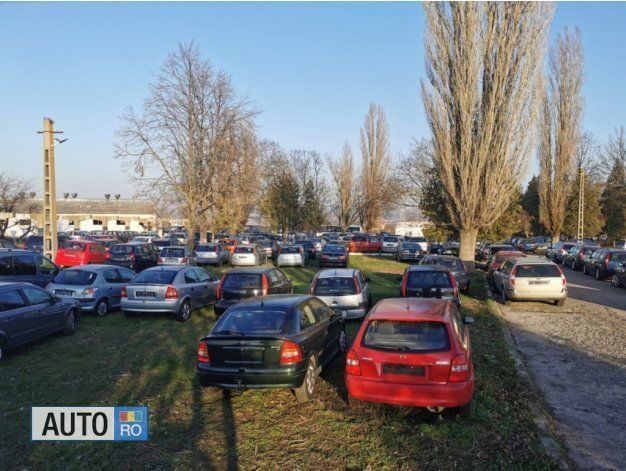 Second-hand VW Golf IV 135 CP (99 kW) 2004 Argintiu Break