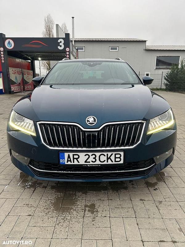Culoarealbastru Utilizat 2017 Skoda Superb LAURIN & KLEMENT Break | 16.000 EUR (Preț OK) - Imagine 1/4