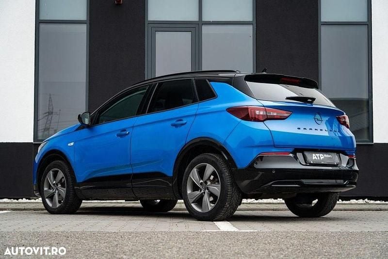 Second-hand Opel Grandland X 96 CP (70 kW) 2022 Culoarealbastru SUV