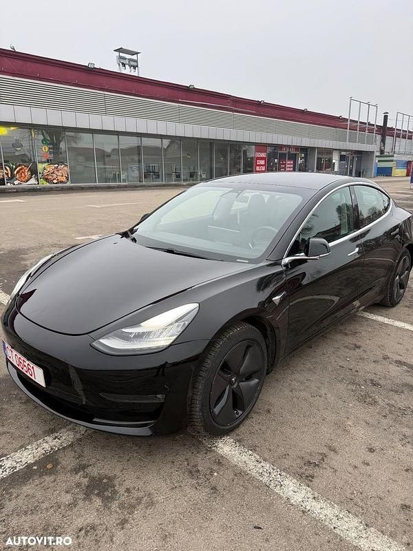 Second-hand Tesla Model 3 334 kW (455 CP) 2019 Culoarenegru Berlinǎ
