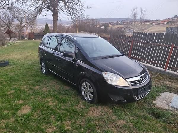 Second-hand 2010 Opel Zafira Cosmo Monovolum | 2.400 EUR (Preț OK) - Imagine 1/4