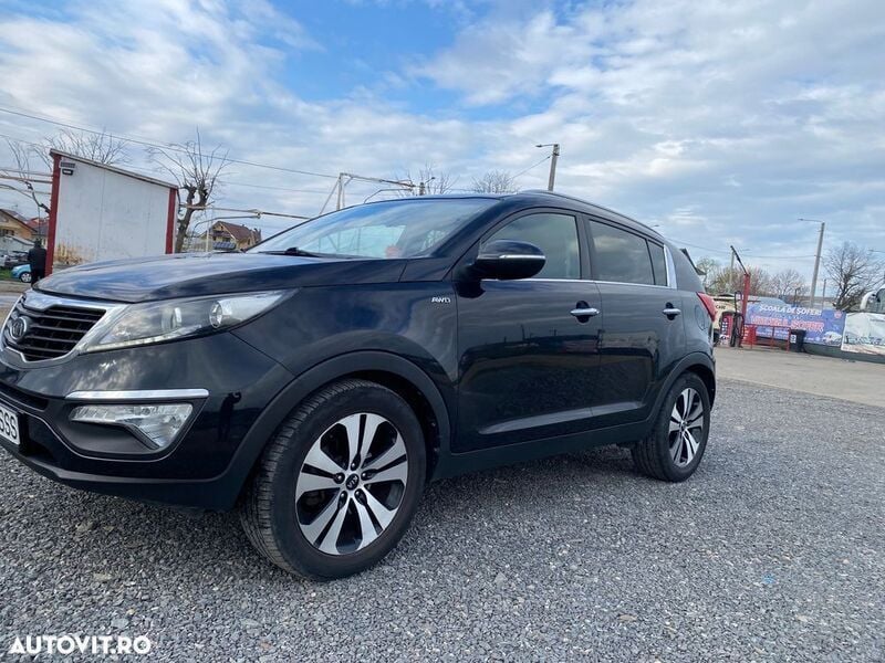 Negru Utilizat 2012 Kia Sportage Vision SUV | 8.650 EUR (Preț bun) - Imagine 1/4