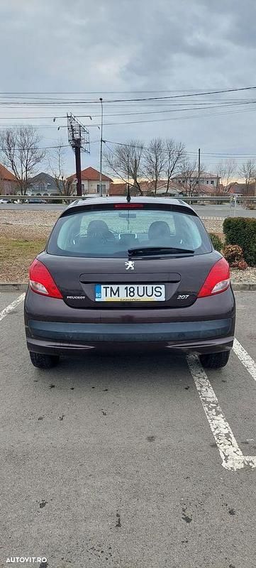 Second-hand Peugeot 207 Active 75 CP (55 kW) 2011 Culoaremaro Hatchback