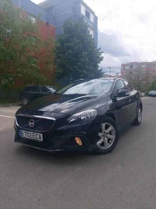 Negru Utilizat 2014 Volvo V40 Hatchback | 7.450 EUR - Imagine 1/4
