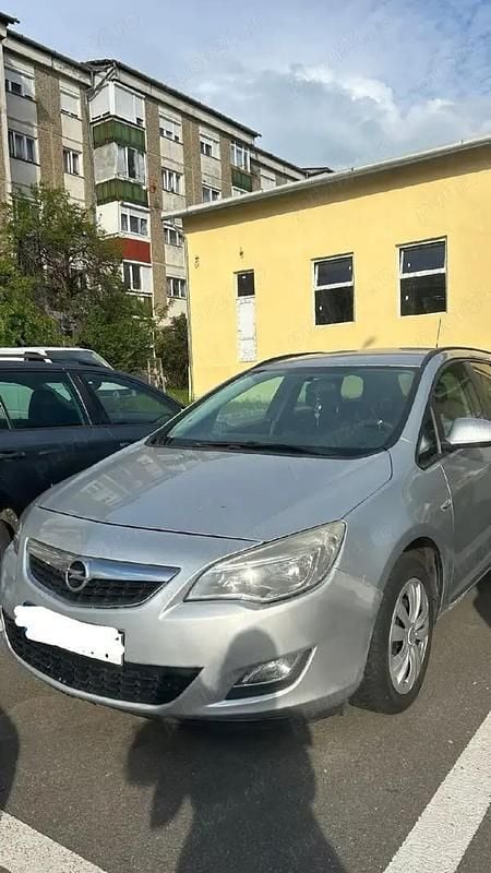 Second-hand Opel Astra 126 CP (92 kW) 2011 Break