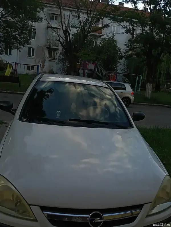 Utilizat 2006 Opel Corsa Berlinǎ | 950 EUR (Preț bun) - Imagine 1/4