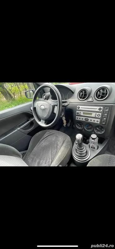 Utilizat 2005 Ford Fiesta | 1.200 EUR - Imagine 1/4