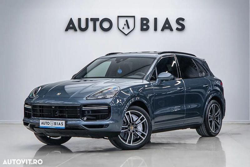 Culoarealbastru Utilizat 2019 Porsche Cayenne Turbo SUV | 53.900 EUR - Imagine 1/4