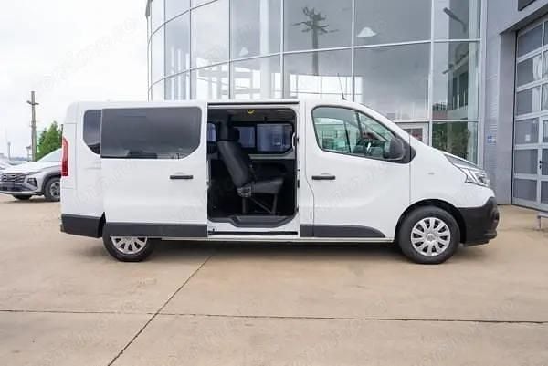 Second-hand Renault Trafic 145 CP (106 kW) 2020 Alb Monovolum