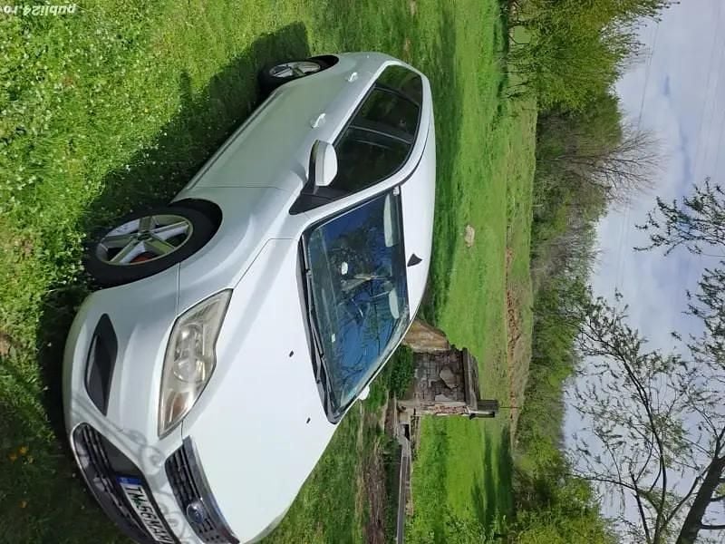 Alb Utilizat 2009 Ford Focus Break | 2.500 EUR (Preț OK) - Imagine 1/4