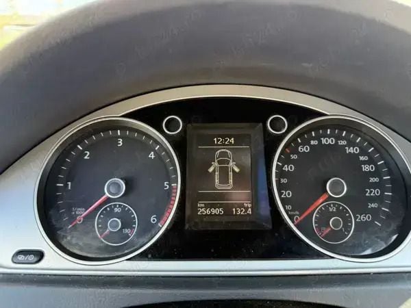 Gri Utilizat 2014 VW Passat Berlinǎ | 8.000 EUR (Preț OK) - Imagine 1/4