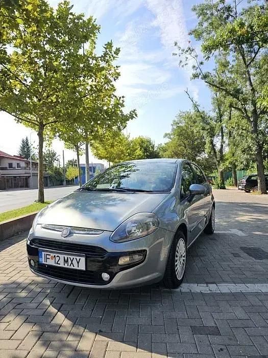 Utilizat 2011 Fiat Punto Evo Hatchback | 2.500 EUR - Imagine 1/4
