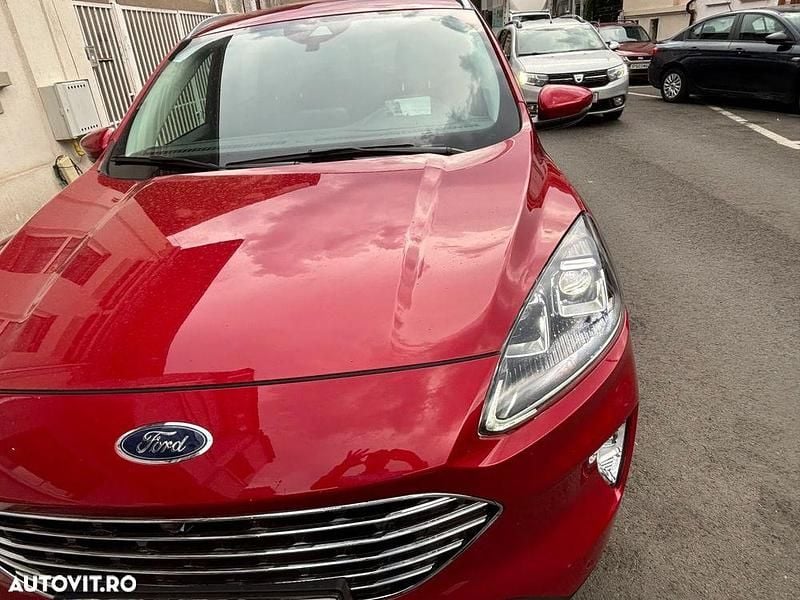 Rosu Utilizat 2023 Ford Kuga Titanium X SUV | 26.000 EUR (Puțin scump) - Imagine 1/4